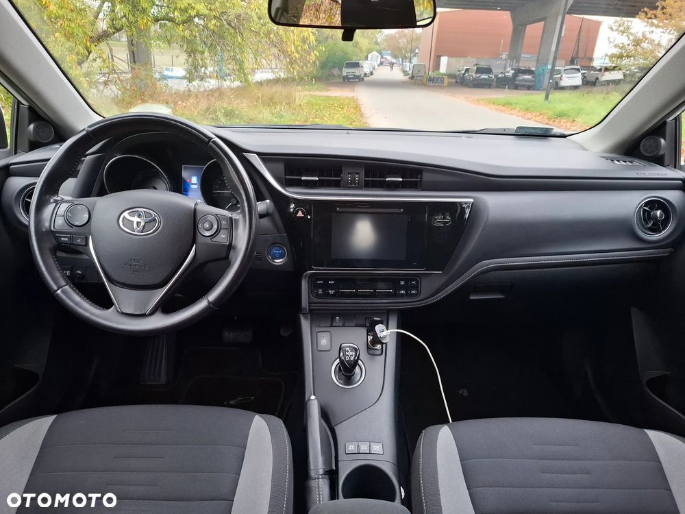 Toyota Auris 1.8 HSD Luna - 16