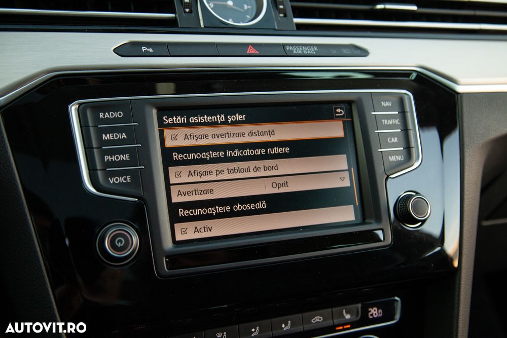 Volkswagen Passat Variant 2.0 TDI DSG 4Motion Highline - 17