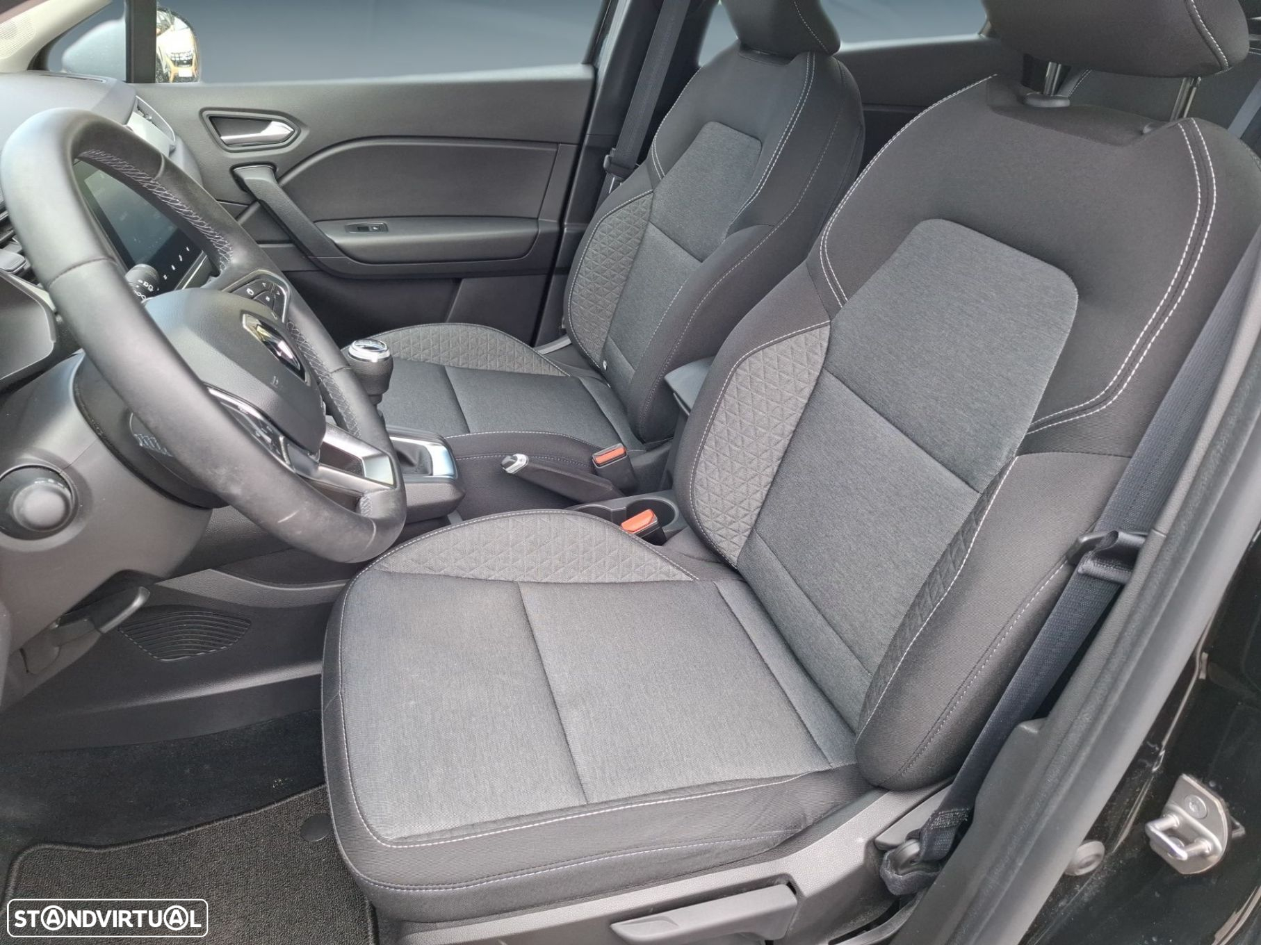 Renault Captur 1.0 TCe Equilibre Bi-Fuel - 11
