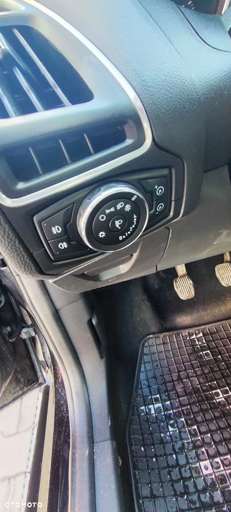 Ford Focus 1.6 TI-VCT Champions Edition - 16