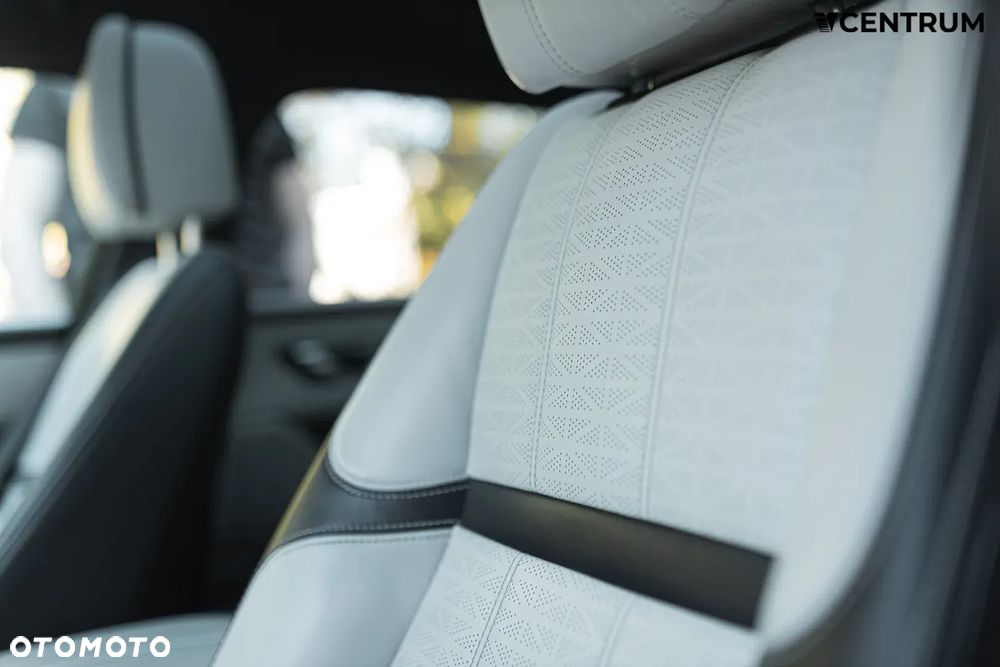 Land Rover Range Rover Velar 3.0 SD6 First Edition - 11