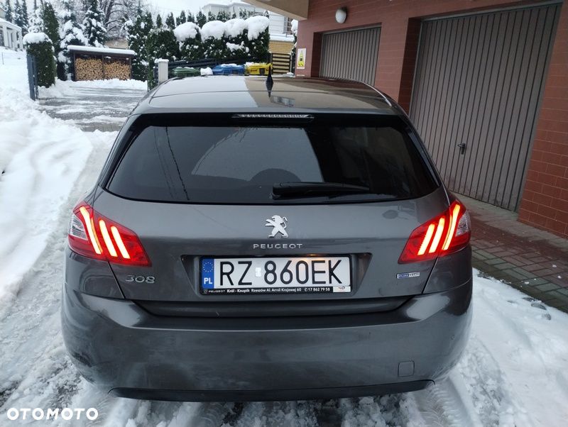 Peugeot 308 - 5