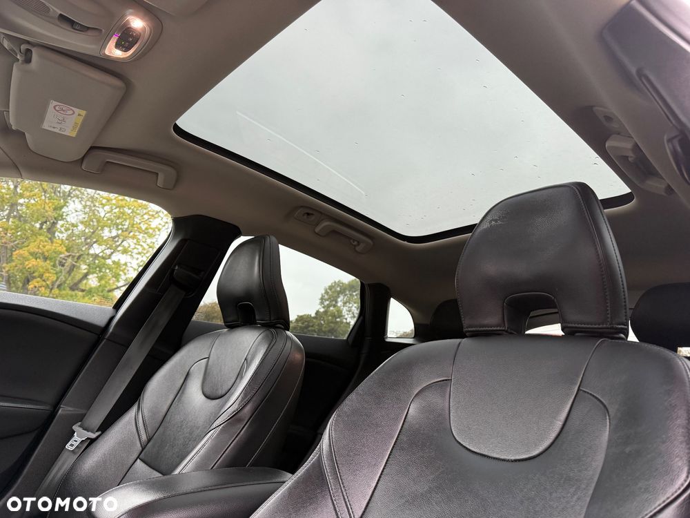 Volvo V40 D3 Inscription - 23