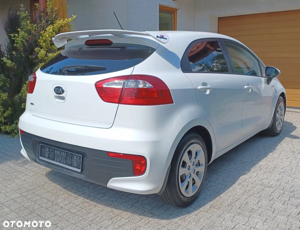 Kia Rio - 19