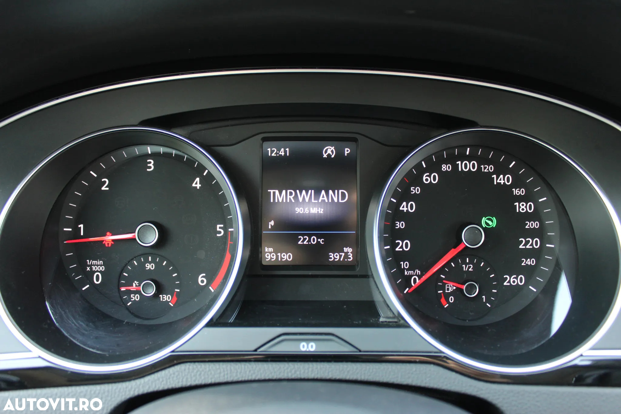 Volkswagen Passat 2.0 TDI DSG Comfortline - 14
