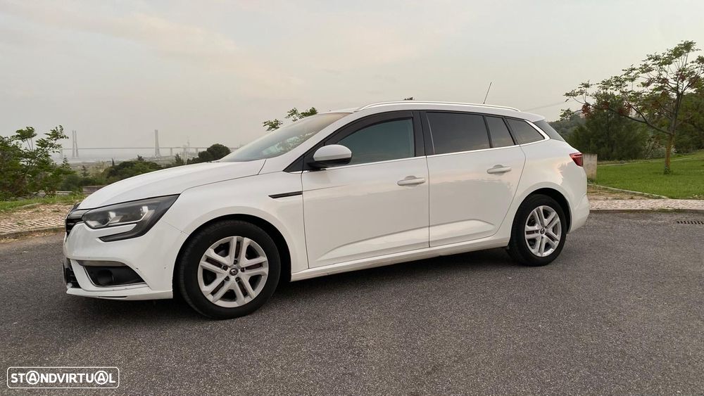 Renault Mégane 1.5 Blue dCi Techno EDC - 16