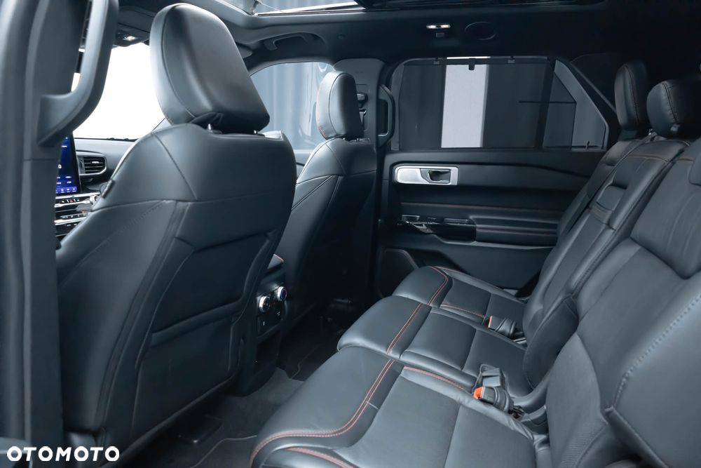 Ford Explorer 3.0 EcoBoost PHEV 4WD ST-Line - 35