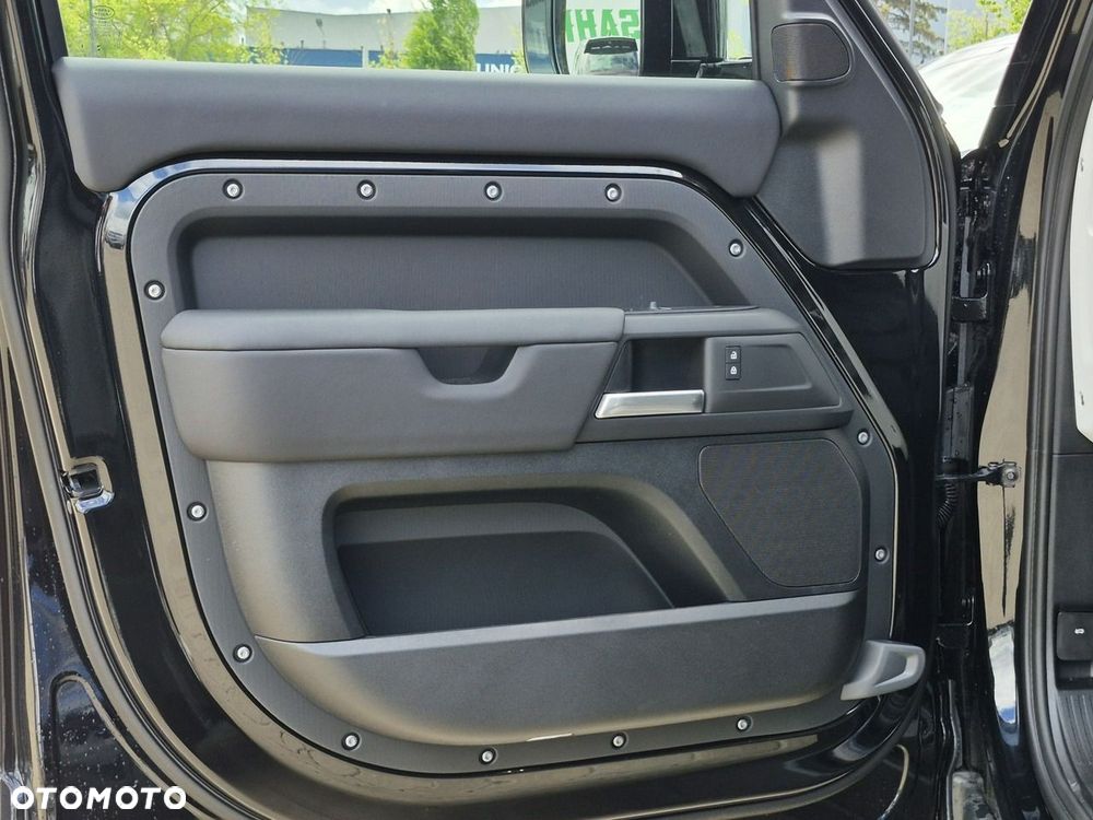 Land Rover Defender 110 D200 S - 18