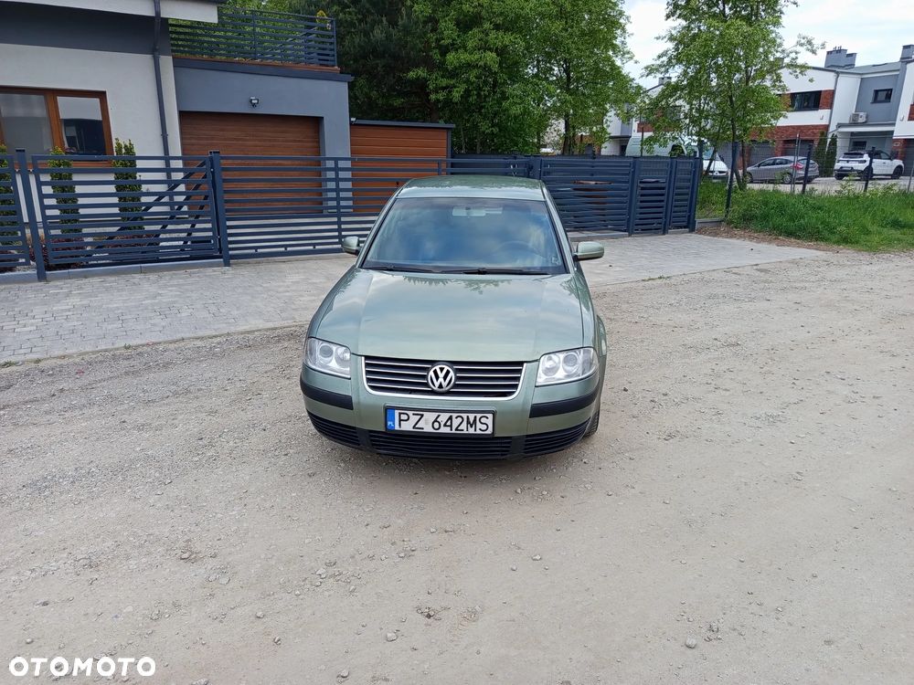 Volkswagen Passat - 8