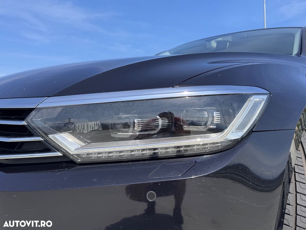 Volkswagen Passat 2.0 TDI DSG Comfortline - 25