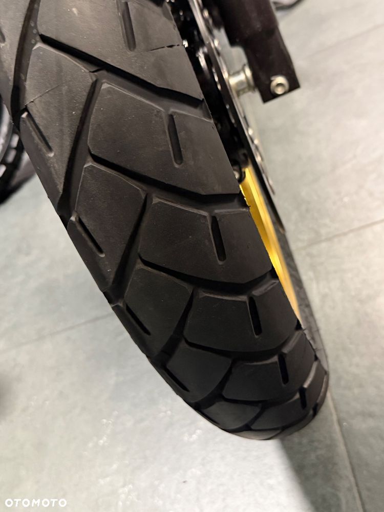 Suzuki V-STROM - 37
