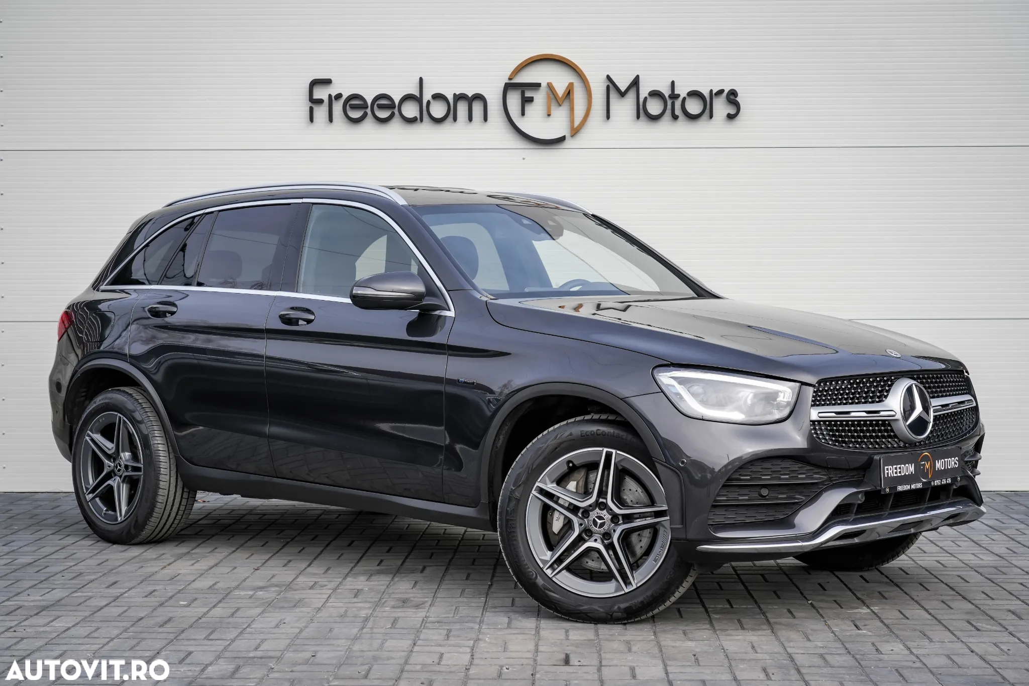 Mercedes-Benz GLC 300 e 4Matic 9G-TRONIC AMG Line Plus - 5