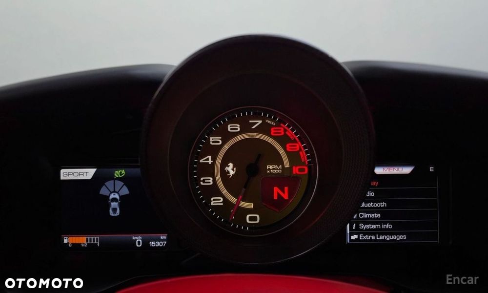 Ferrari F8 Tributo - 19