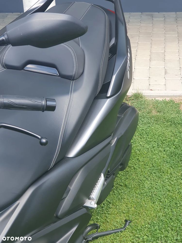Yamaha X-max - 3