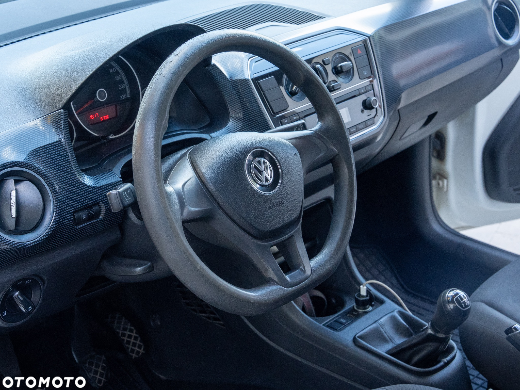 Volkswagen up! 1.0 move - 9