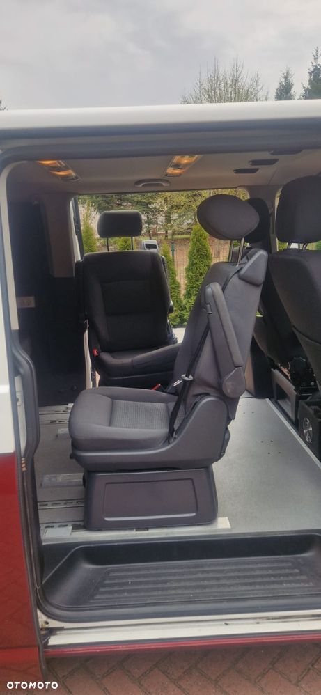 Volkswagen Caravelle - 19