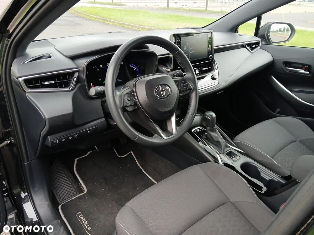 Toyota Corolla - 20