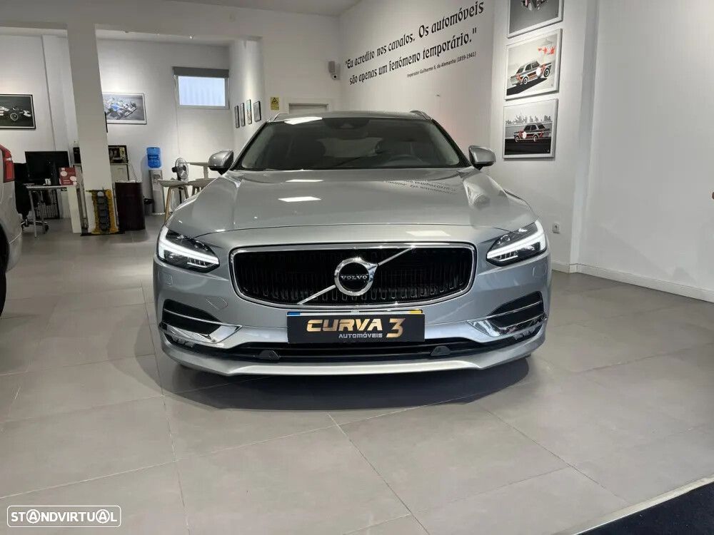 Volvo V90 2.0 D5 Momentum AWD Geartronic - 2