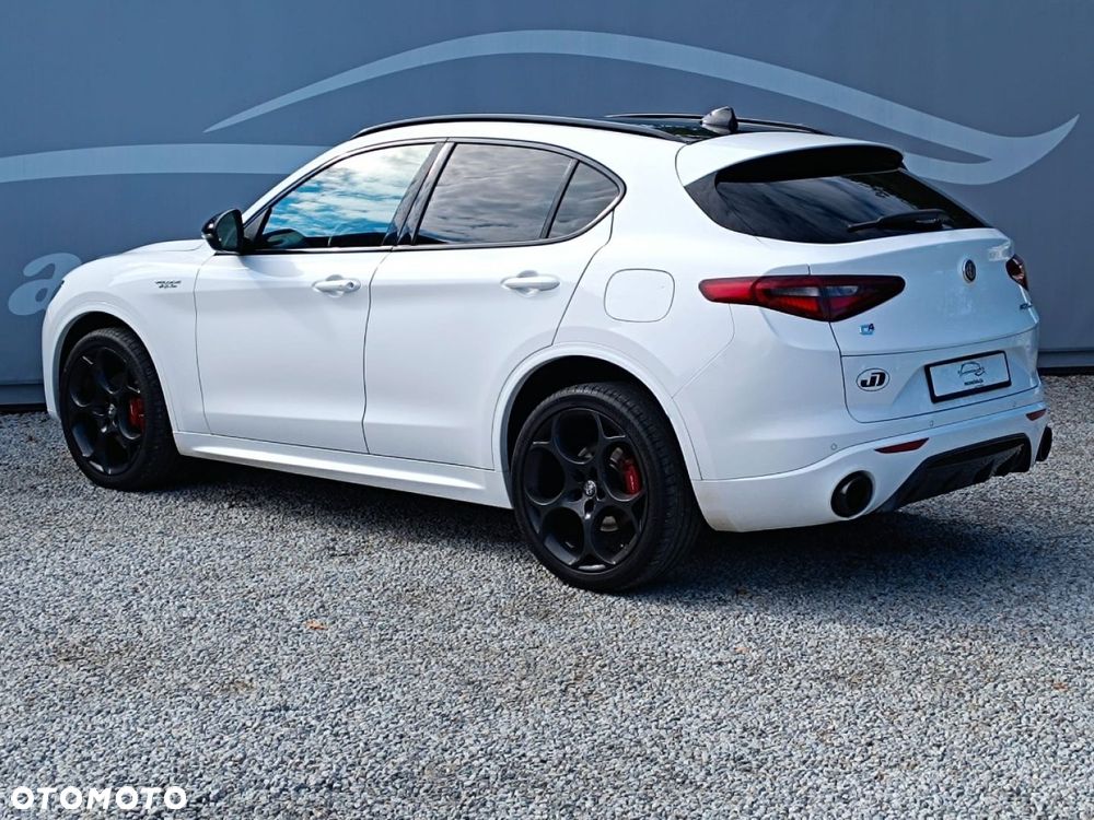 Alfa Romeo Stelvio 2.0 Turbo Veloce Q4 - 24