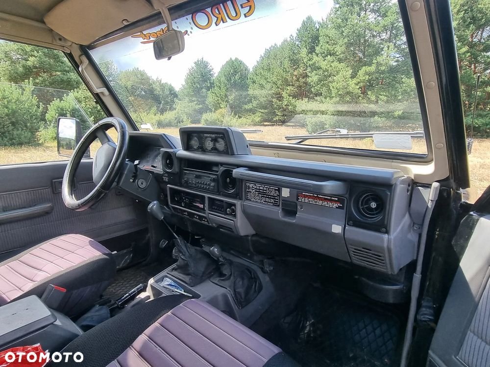 Toyota Land Cruiser LJ70 - 14