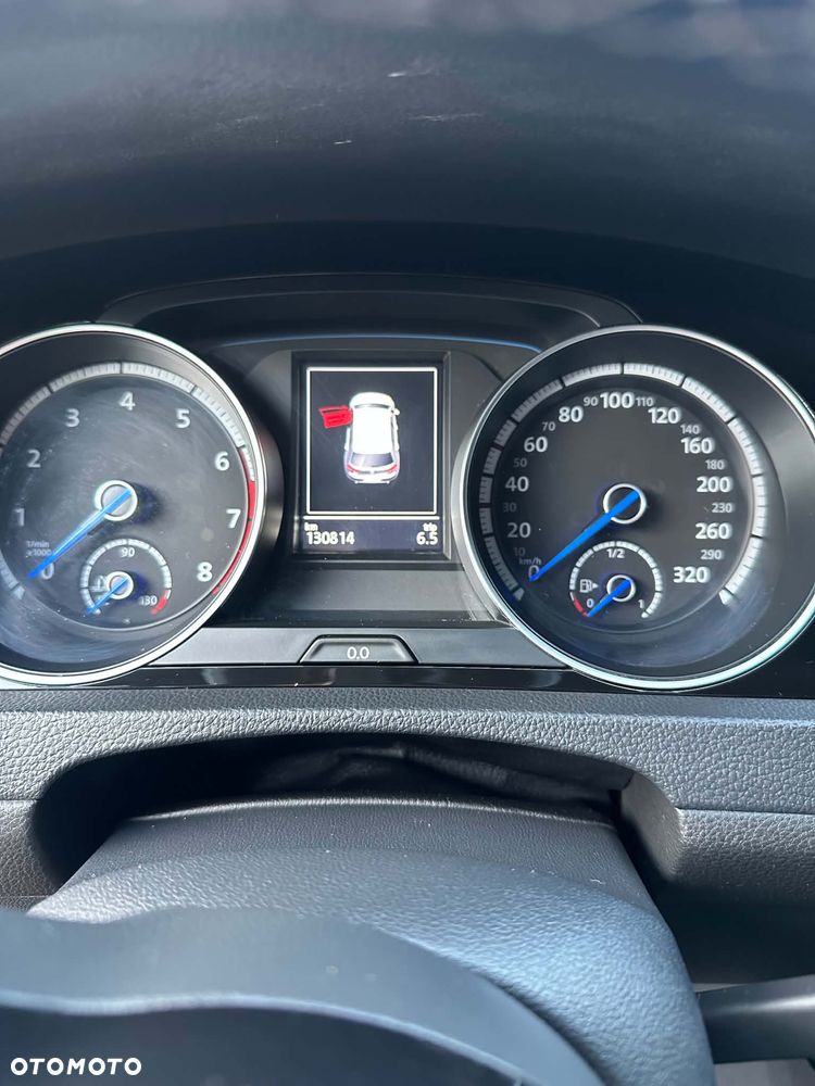 Volkswagen Golf - 11