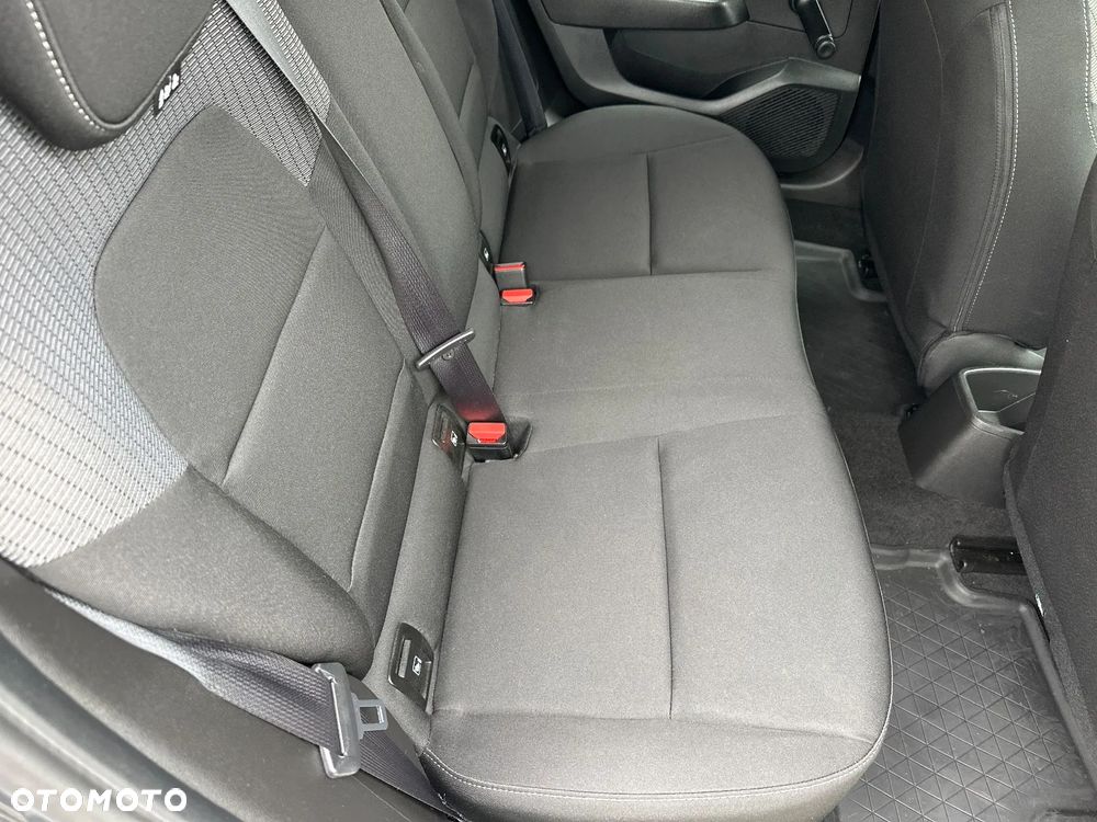 Mitsubishi Colt - 3
