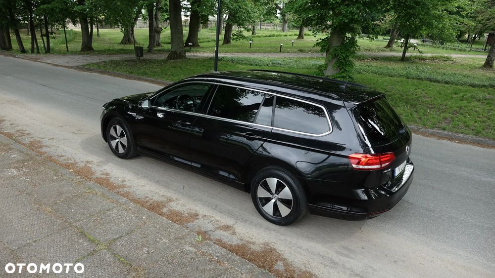 Volkswagen Passat 2.0 TDI (BlueMotion Technology) Comfortline - 28