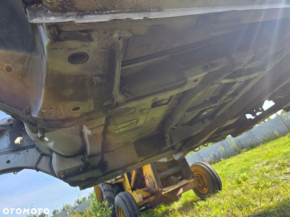 TOYOTA Sienna 2015r Karoseria Błotnik tył ćwiartka dach próg podłoga słupek - 6
