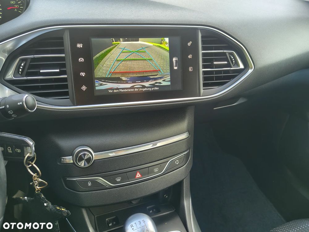 Peugeot 308 1.6 BlueHDi Business Line S&S - 19