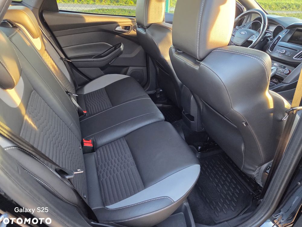 Ford Focus 2.0 TDCi ST PowerShift - 10