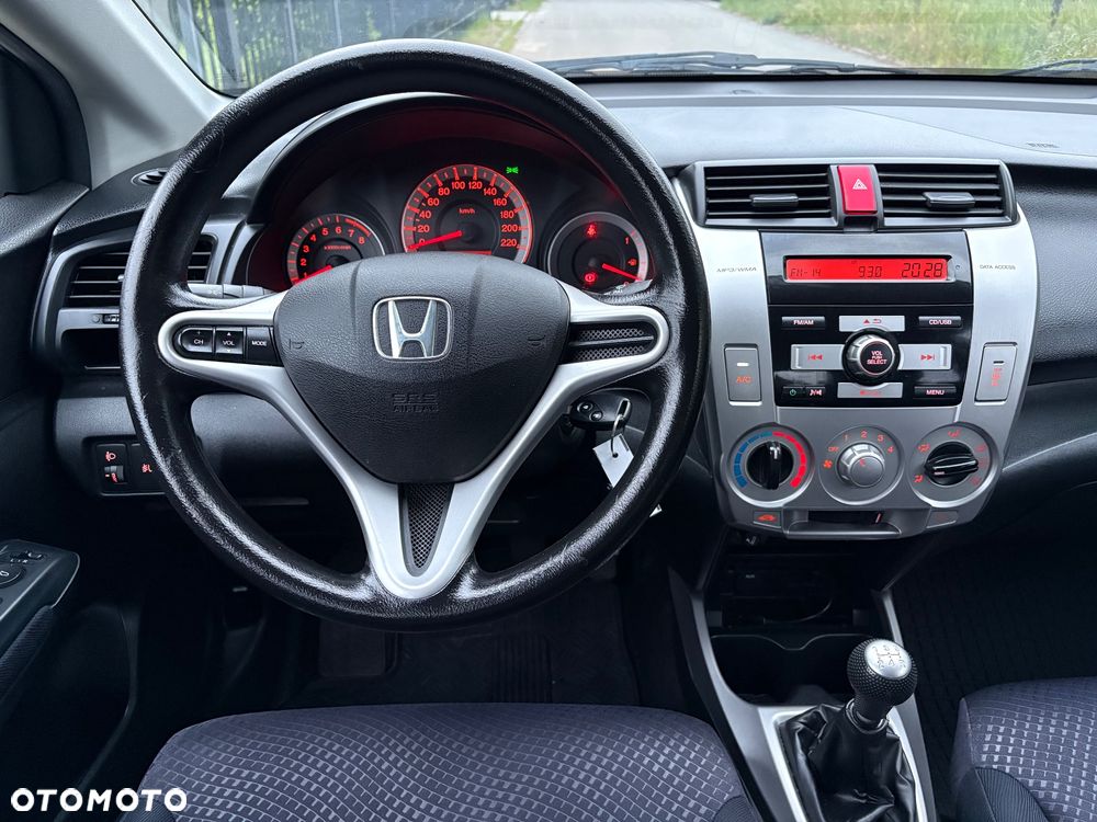 Honda City 1.4 Elegance - 22