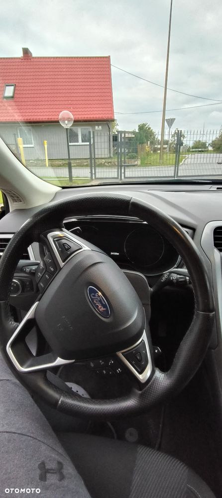 Ford Mondeo 2.0 TDCi Titanium PowerShift - 11