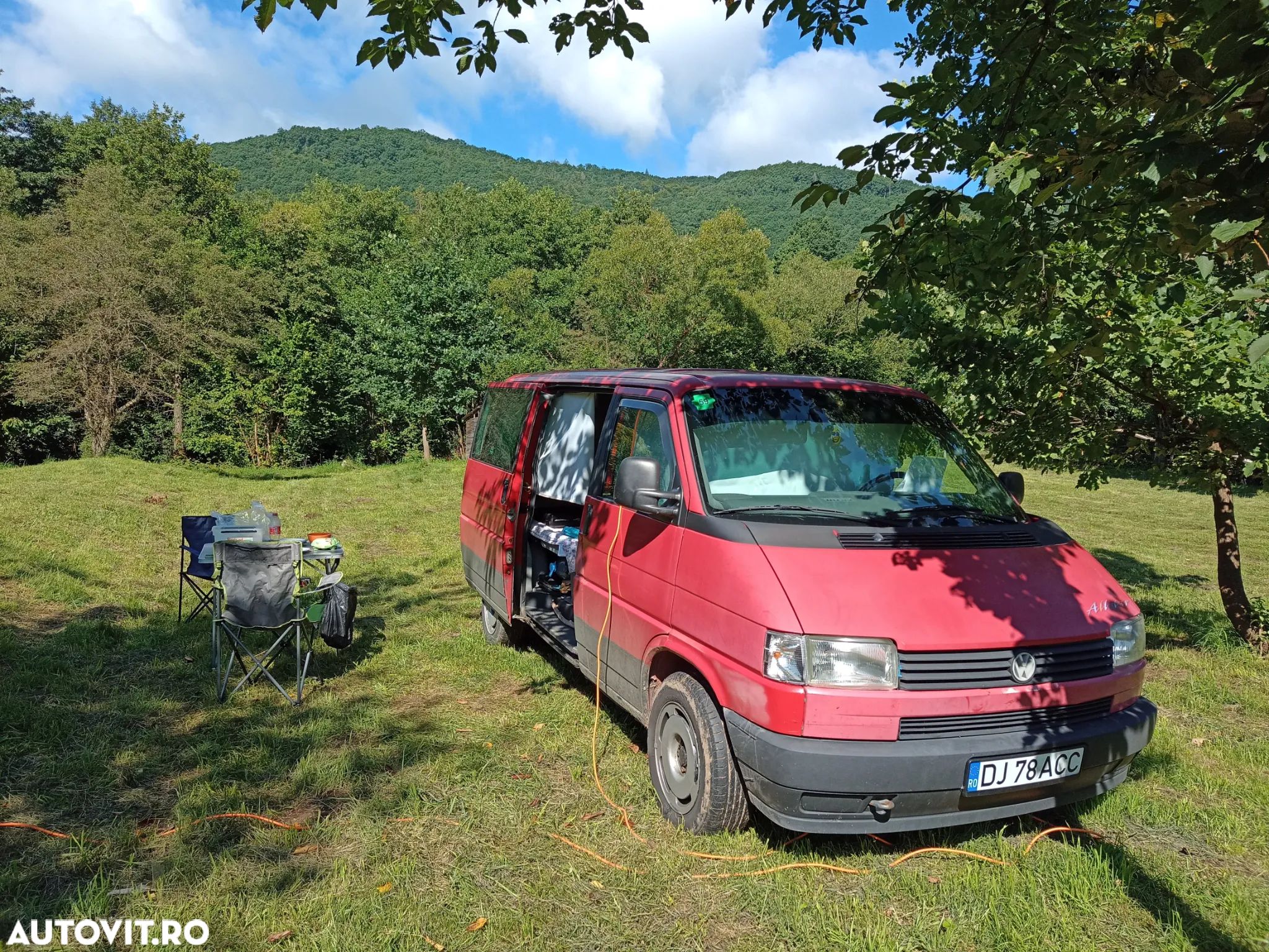 Volkswagen Multivan - 1