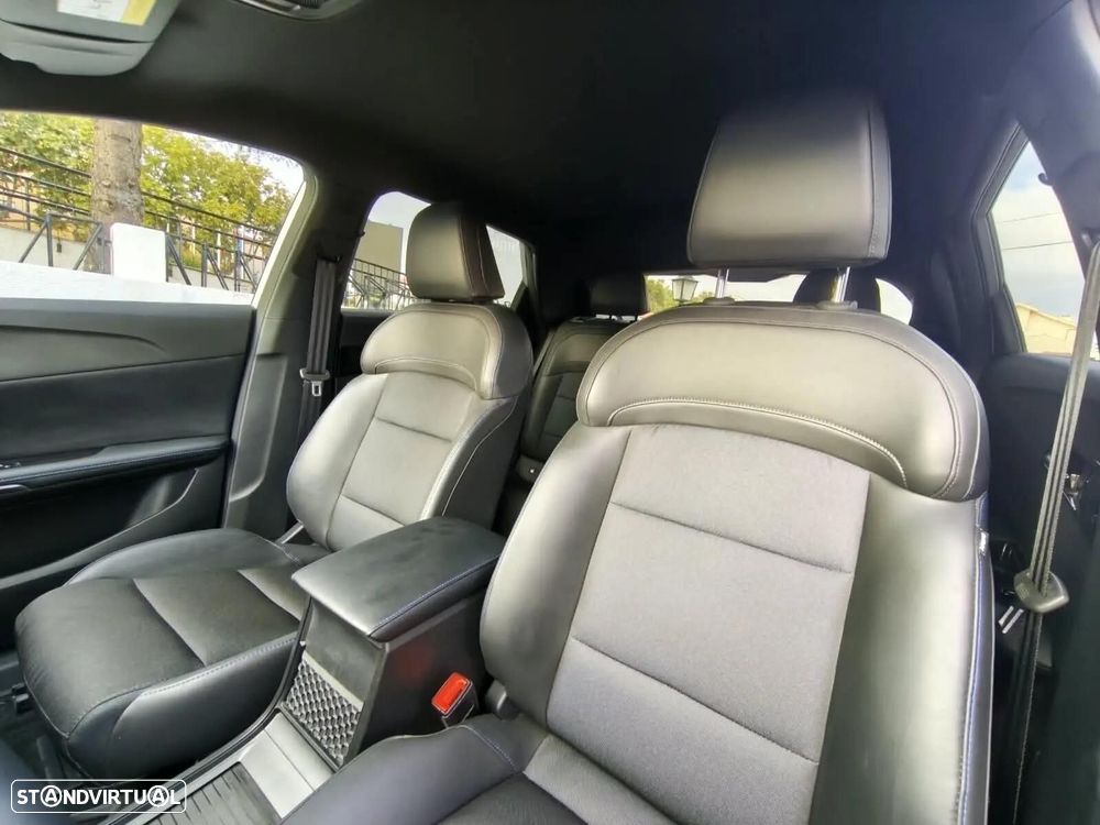 MG MG4 64 kWh Luxury - 8