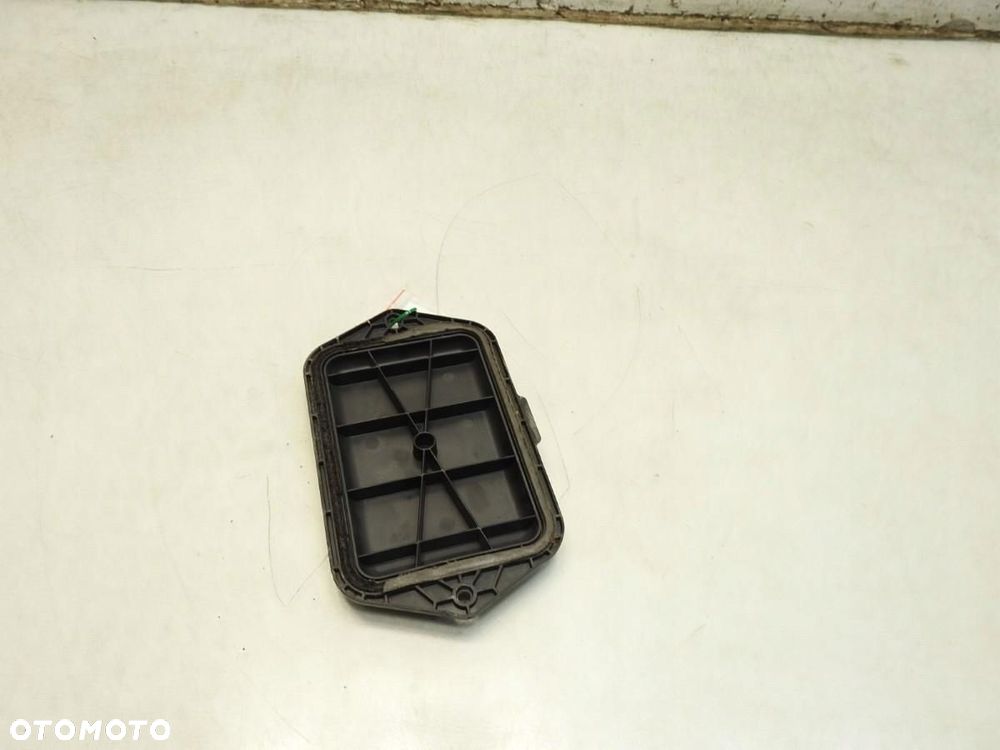 OSŁONA ZAŚLEPKA PODSZYBIA VW SHARAN II 5N0819430 - 3