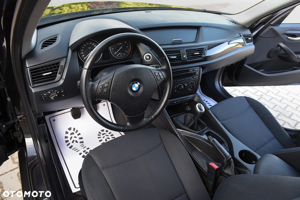 BMW X1 sDrive18i - 23