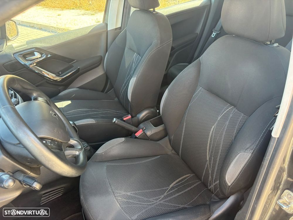 Peugeot 208 82 VTI Active - 14