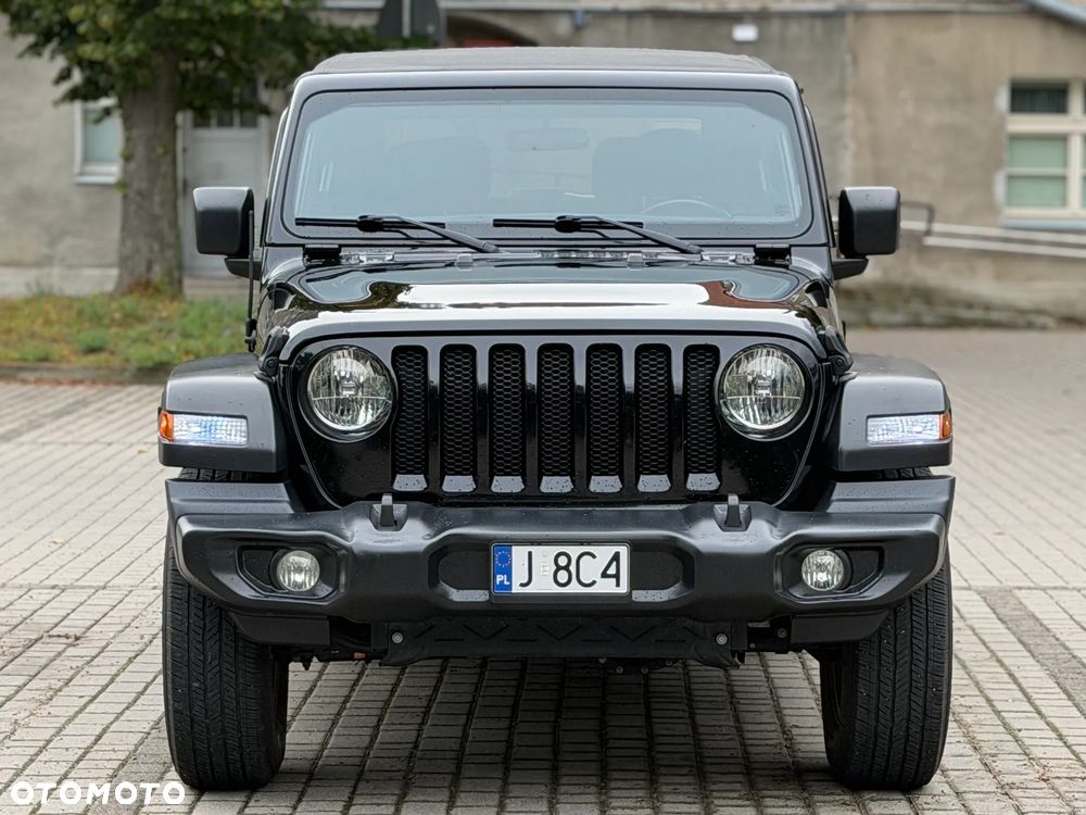 Jeep Wrangler - 4