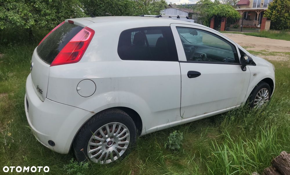 Fiat Punto 1.4 Easy S&S - 9