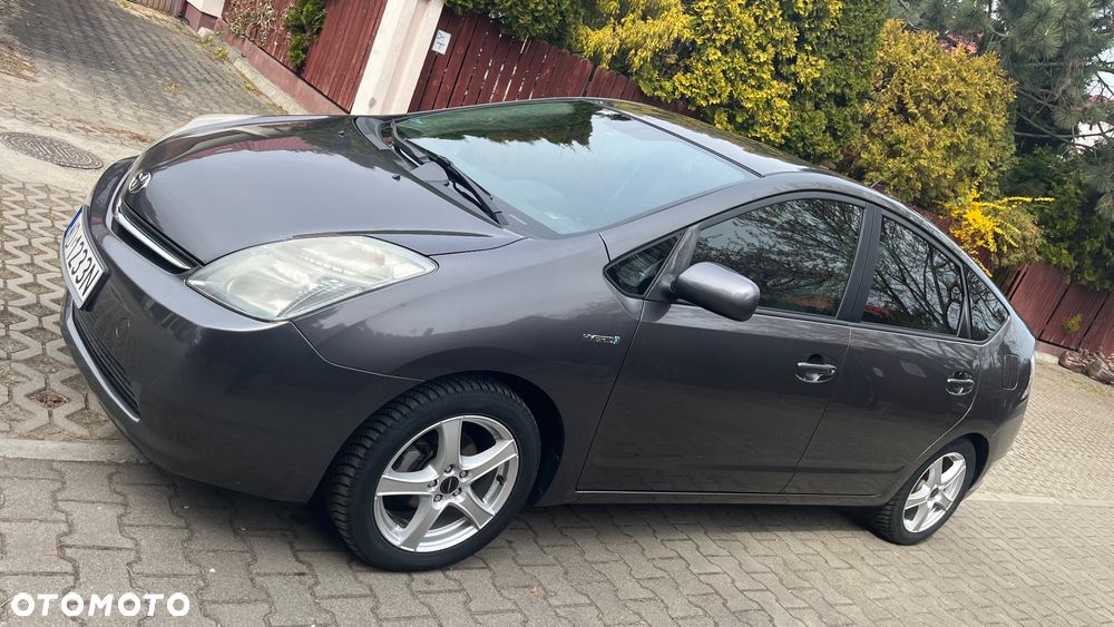 Toyota Prius 1.5 VVT-i Sol - 22