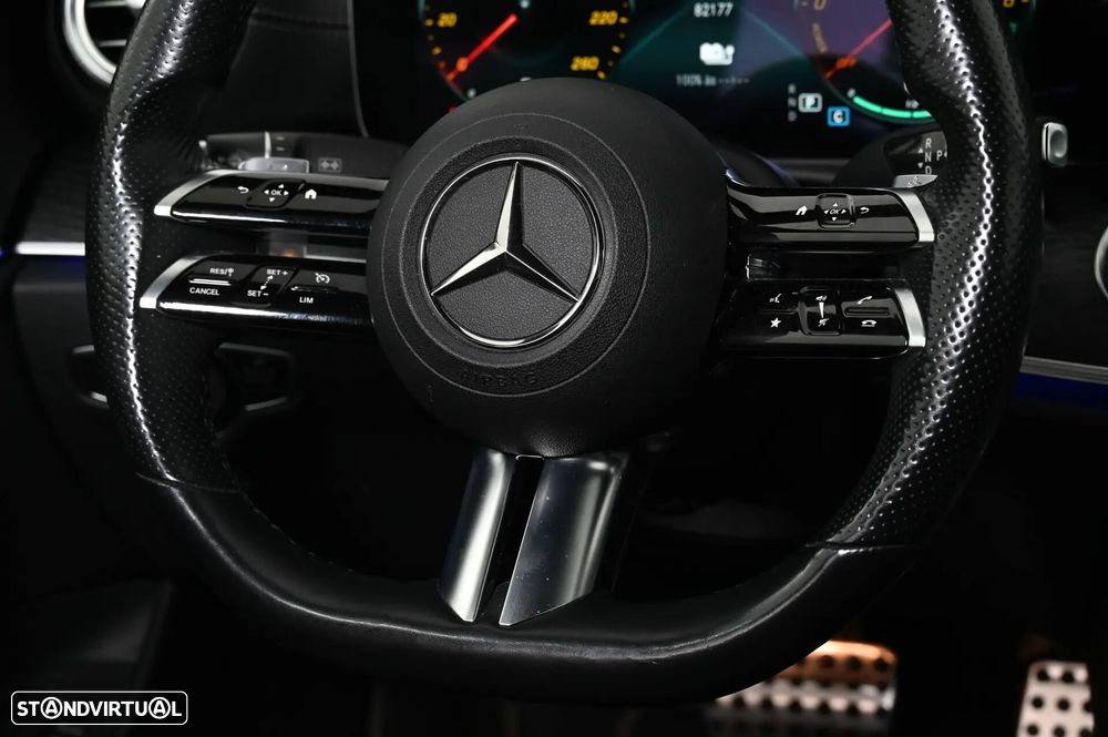 Mercedes-Benz E 300 de AMG Line - 17