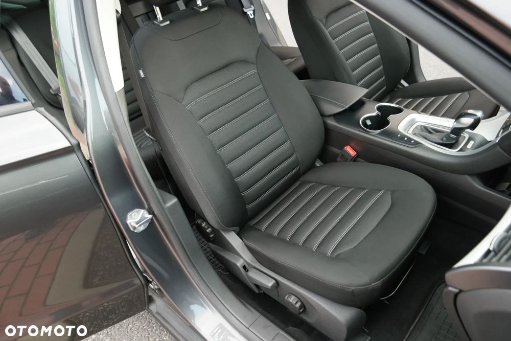 Ford Mondeo - 26