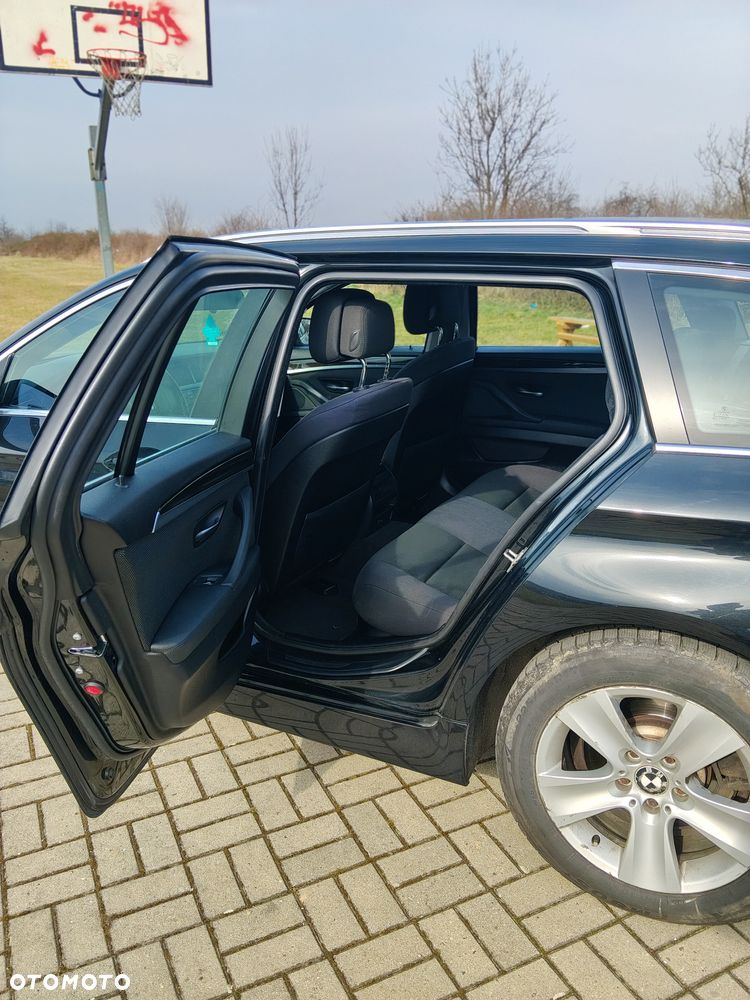 BMW Seria 5 520d Luxury Line - 10