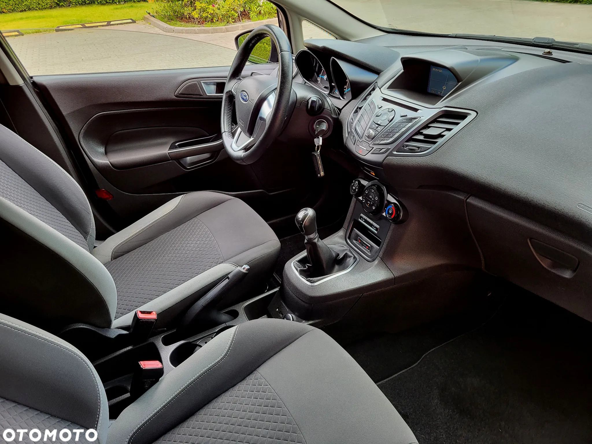 Ford Fiesta - 10