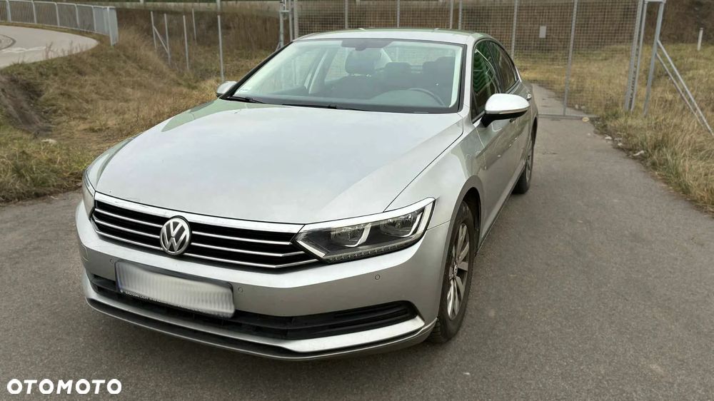 Volkswagen Passat 1.4 TSI BMT Trendline - 1
