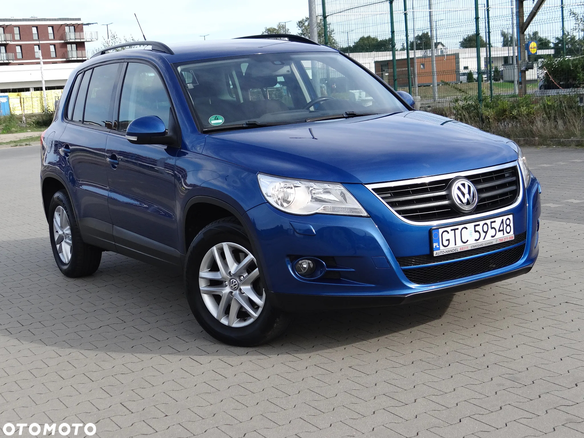 Volkswagen Tiguan - 2