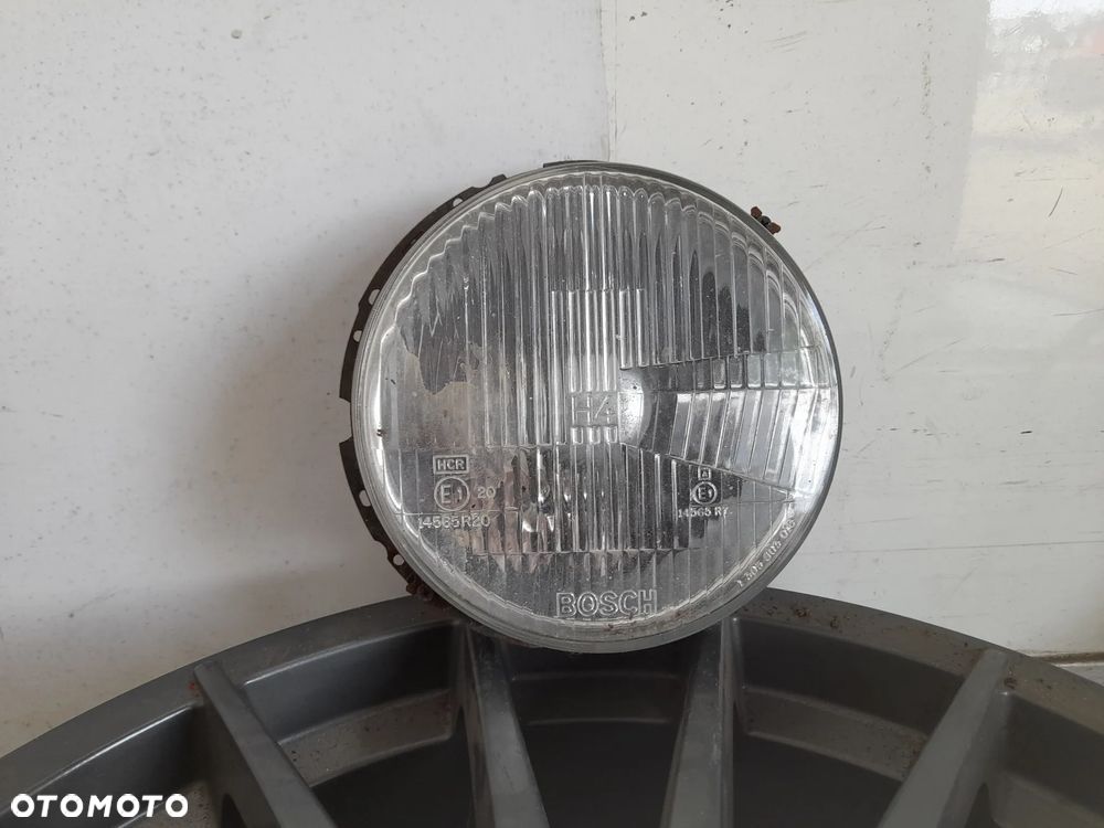 Lampa prawy przód Volkswagen Golf 2 Bosch 1305603018 - 1