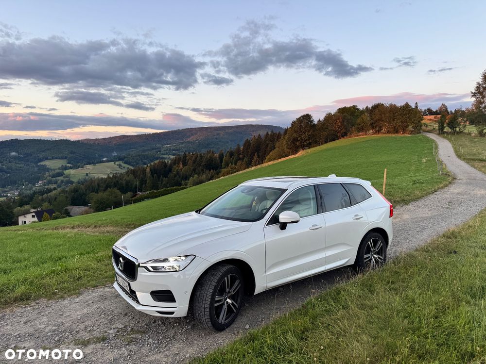 Volvo XC 60 T6 AWD Momentum - 2
