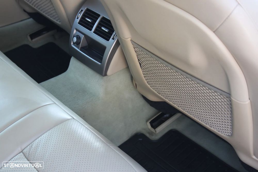 Jaguar XF 3.0 D V6 S Premium Luxury - 33