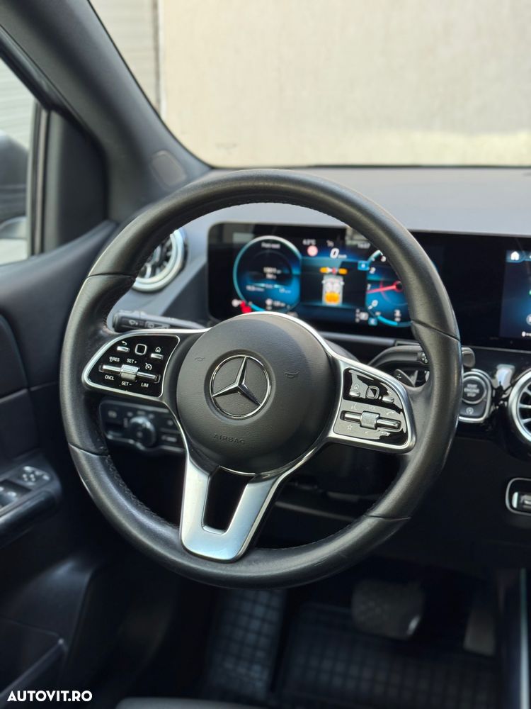 Mercedes-Benz B 180 - 21